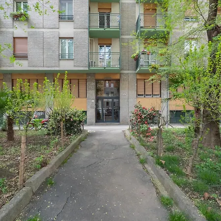 Comfortable Two-room Porta Romana M3 Appartement *