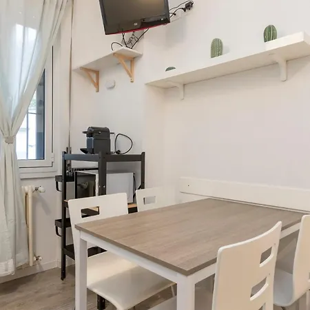 Comfortable Two-room Porta Romana M3 Appartement Milan